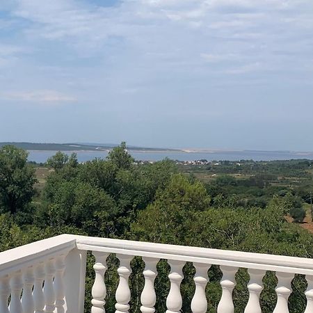 Haus Lilli Mit Pool Apartment Ražanac Екстериор снимка